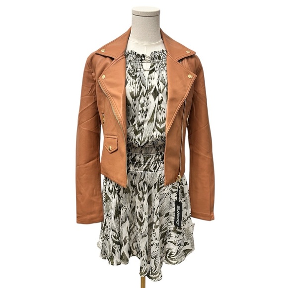 BLANK NYC Moto Jacket Vegan Faux Leather Camel Tan Size Small Thick Skin NWT - Picture 12 of 16
